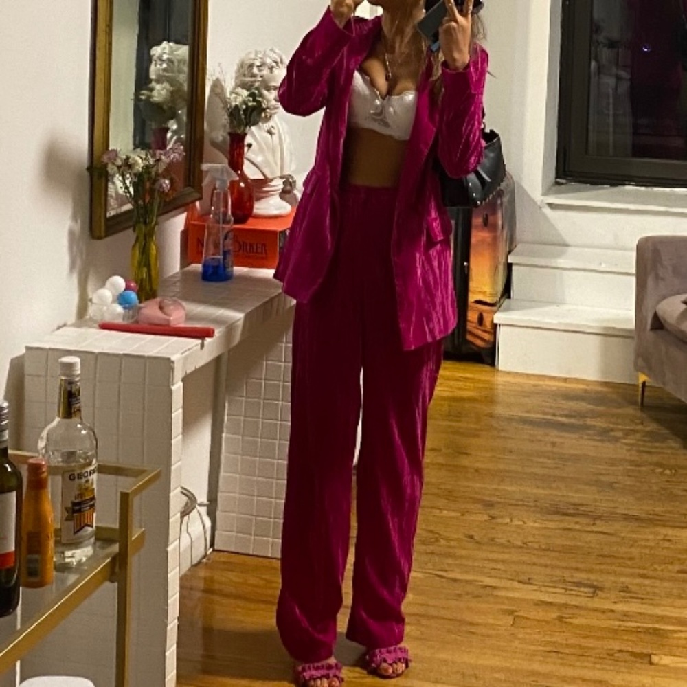 Velour Set - Picture 14 of 16